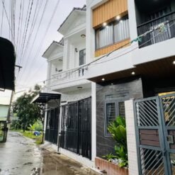 NHÀ 135 ĐỒNG VĂN CỐNG