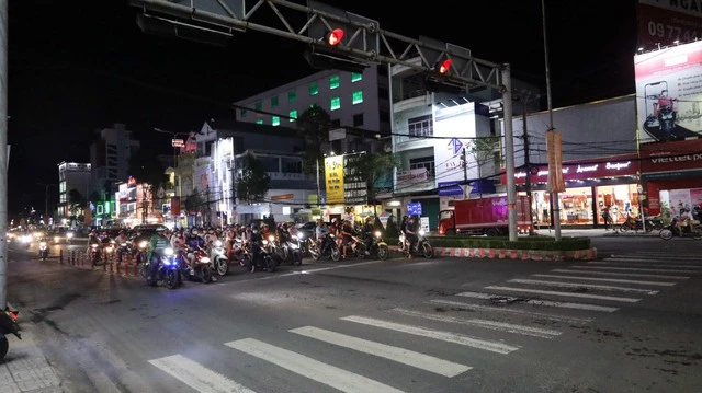 Trung tâm Cần Thơ 'thoát ngập' dù triều cường vượt báo động 3 4 Trung tâm Cần Thơ 'thoát ngập' dù triều cường vượt báo động 3 - Ảnh 3.