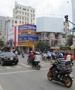 nhà mặt tiền mậu thân